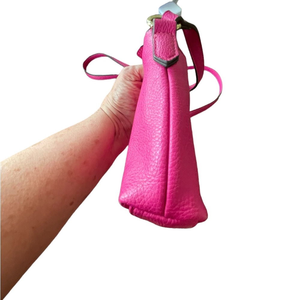 LIZ CLAIBORNE BARBIE PINK CROSSBODY Hot Pink Goldtone Hardware Vegan Leather - Picture 13 of 14